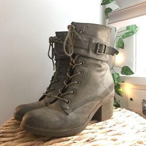 Women's Lace-Up Ankle Boots